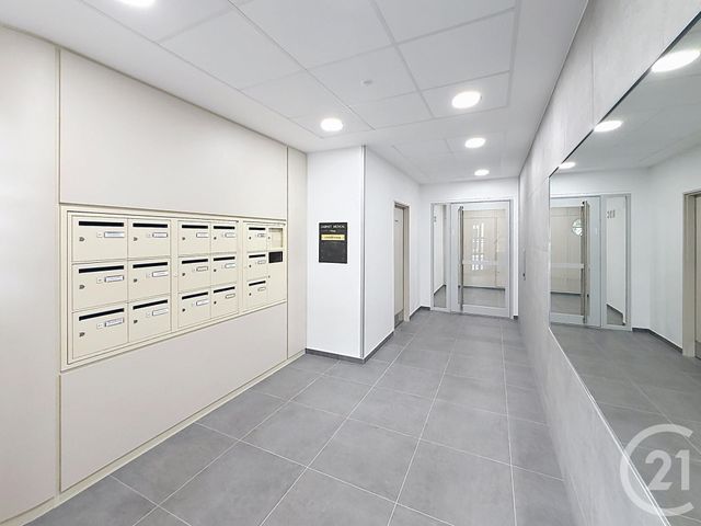 Appartement F5 &agrave; vendre - 4 pi&egrave;ces - 97 m2 - Chartres - 28 - CENTRE