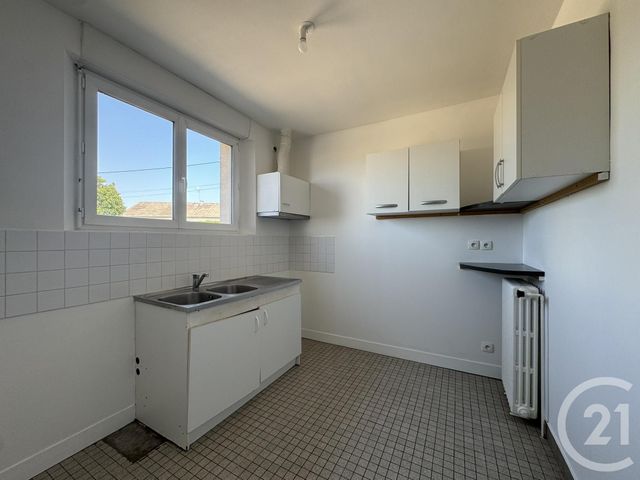 Maison &agrave; louer - 4 pi&egrave;ces - 72,91 m2 - Chartres - 28 - CENTRE