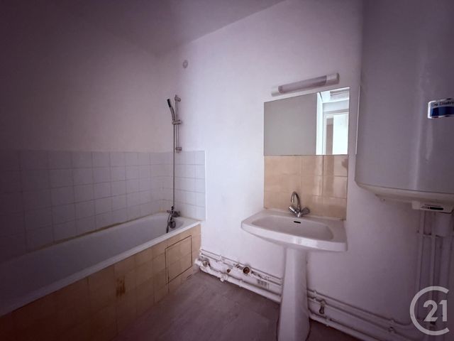 Appartement F2 &agrave; louer - 2 pi&egrave;ces - 45,91 m2 - Chartres - 28 - CENTRE