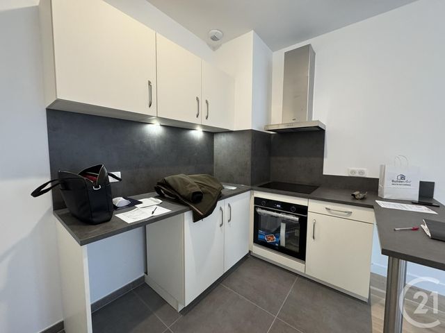 Appartement T2 &agrave; louer - 2 pi&egrave;ces - 50,70 m2 - Chartres - 28 - CENTRE