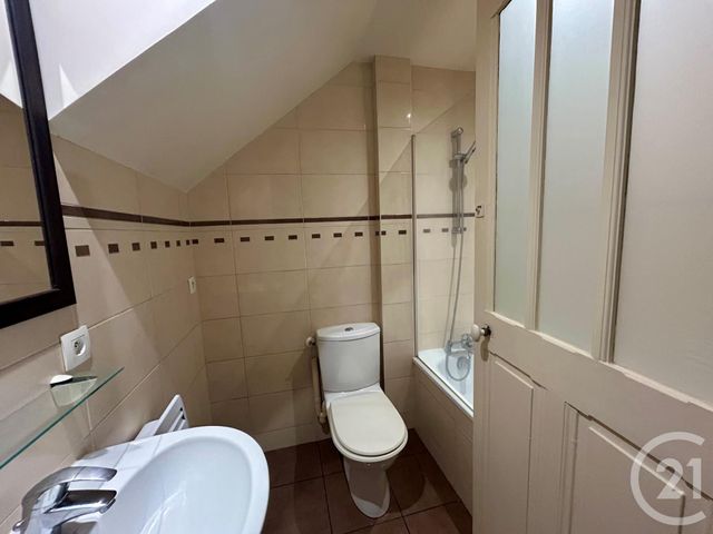 Appartement F3 &agrave; louer - 3 pi&egrave;ces - 48,81 m2 - Chartres - 28 - CENTRE