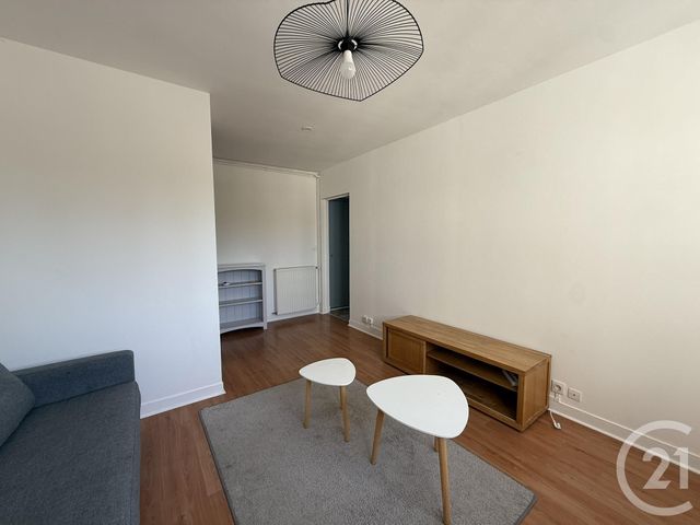 Appartement F2 &agrave; louer - 2 pi&egrave;ces - 48,64 m2 - Chartres - 28 - CENTRE