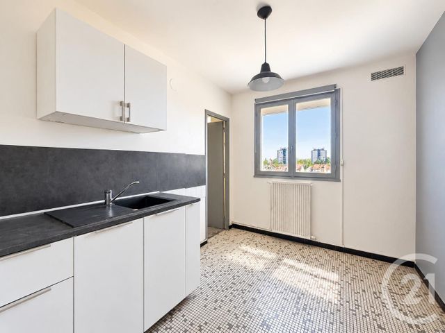 Appartement F2 bis &agrave; vendre - 4 pi&egrave;ces - 67,14 m2 - Chartres - 28 - CENTRE