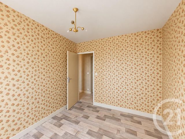 Appartement F2 bis &agrave; vendre - 4 pi&egrave;ces - 67,14 m2 - Chartres - 28 - CENTRE