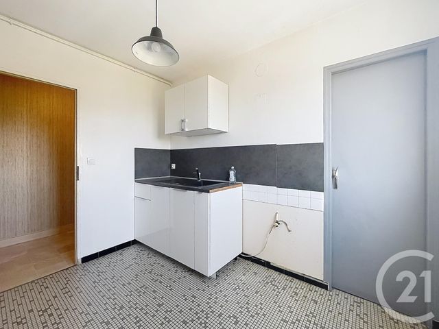 Appartement F2 bis &agrave; vendre - 4 pi&egrave;ces - 67,14 m2 - Chartres - 28 - CENTRE
