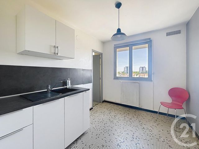 Appartement F2 bis &agrave; vendre - 4 pi&egrave;ces - 67,14 m2 - Chartres - 28 - CENTRE