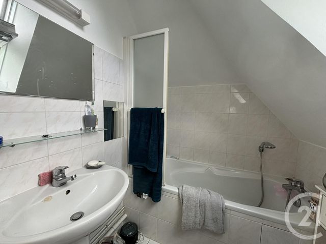 Maison &agrave; louer - 5 pi&egrave;ces - 113,72 m2 - Dammarie - 28 - CENTRE