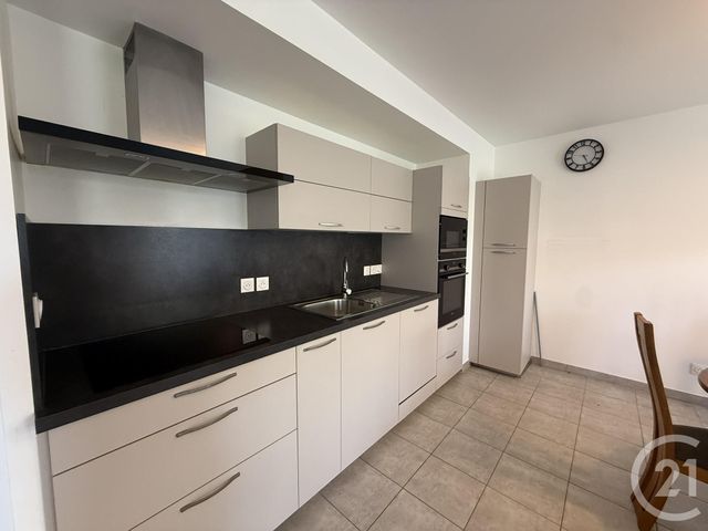 Maison &agrave; louer - 4 pi&egrave;ces - 95,51 m2 - Chartres - 28 - CENTRE
