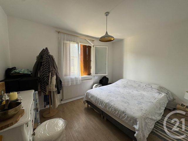 Maison &agrave; louer - 3 pi&egrave;ces - 66,59 m2 - Luisant - 28 - CENTRE