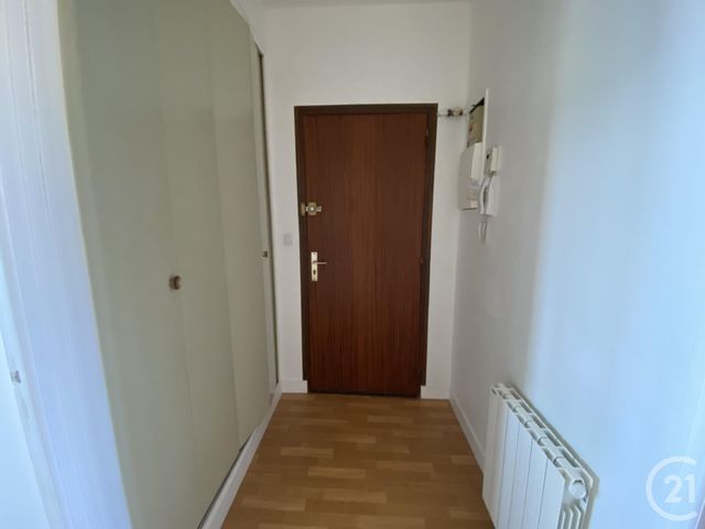 Appartement F2 &agrave; louer - 2 pi&egrave;ces - 39,80 m2 - Chartres - 28 - CENTRE