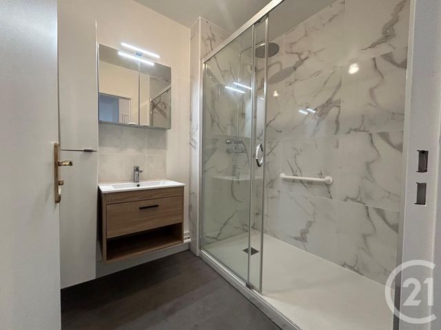 Appartement T4 &agrave; louer - 4 pi&egrave;ces - 111,50 m2 - Chartres - 28 - CENTRE
