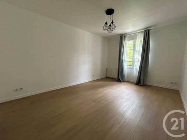 Appartement T4 &agrave; louer - 4 pi&egrave;ces - 111,50 m2 - Chartres - 28 - CENTRE
