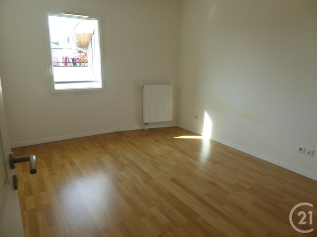 Appartement F3 &agrave; louer - 3 pi&egrave;ces - 62,86 m2 - Chartres - 28 - CENTRE