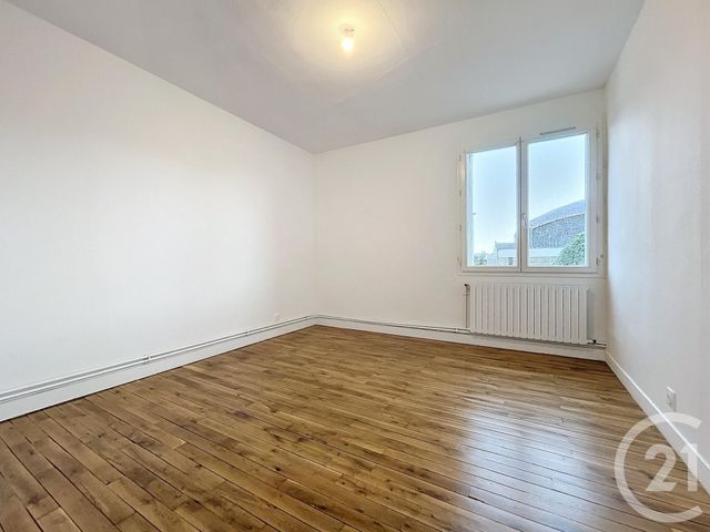 Maison &agrave; louer - 4 pi&egrave;ces - 82,44 m2 - Chartres - 28 - CENTRE