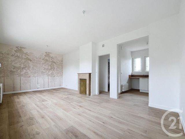 Maison &agrave; louer - 4 pi&egrave;ces - 82,44 m2 - Chartres - 28 - CENTRE