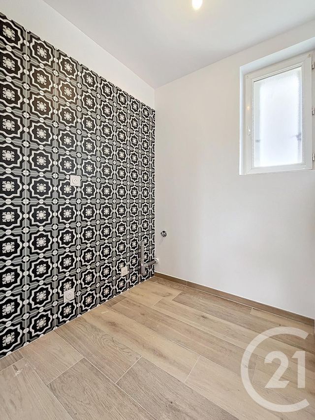 Maison &agrave; louer - 4 pi&egrave;ces - 82,44 m2 - Chartres - 28 - CENTRE