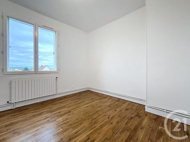 Maison &agrave; louer - 4 pi&egrave;ces - 82,44 m2 - Chartres - 28 - CENTRE
