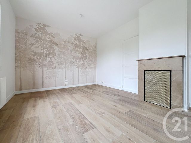 Maison &agrave; louer - 4 pi&egrave;ces - 82,44 m2 - Chartres - 28 - CENTRE
