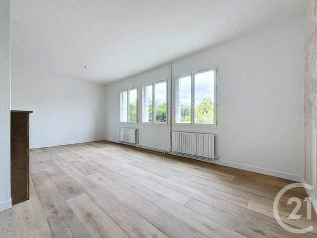 Maison &agrave; louer - 4 pi&egrave;ces - 82,44 m2 - Chartres - 28 - CENTRE