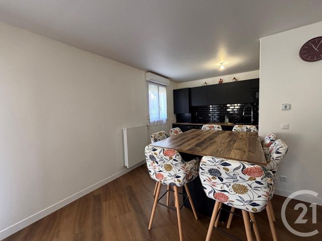 Appartement F3 &agrave; louer - 3 pi&egrave;ces - 78,52 m2 - Luisant - 28 - CENTRE