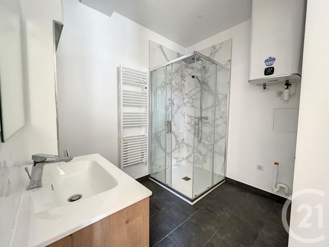 Appartement F2 &agrave; louer - 2 pi&egrave;ces - 41,62 m2 - Chartres - 28 - CENTRE