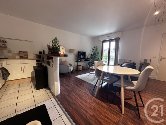 Appartement F2 &agrave; louer - 2 pi&egrave;ces - 45,07 m2 - Chartres - 28 - CENTRE