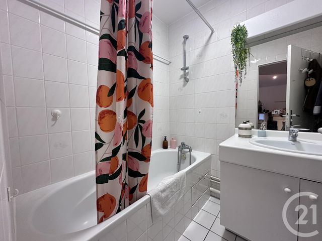 Appartement F2 &agrave; louer - 2 pi&egrave;ces - 45,07 m2 - Chartres - 28 - CENTRE
