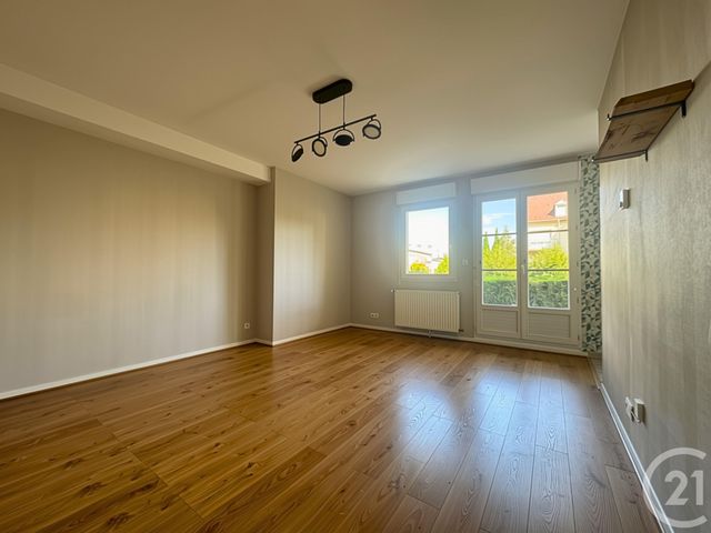 Appartement F2 &agrave; louer - 2 pi&egrave;ces - 42,90 m2 - Chartres - 28 - CENTRE