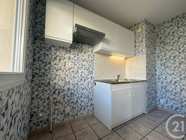 Appartement F2 &agrave; louer - 2 pi&egrave;ces - 42,90 m2 - Chartres - 28 - CENTRE