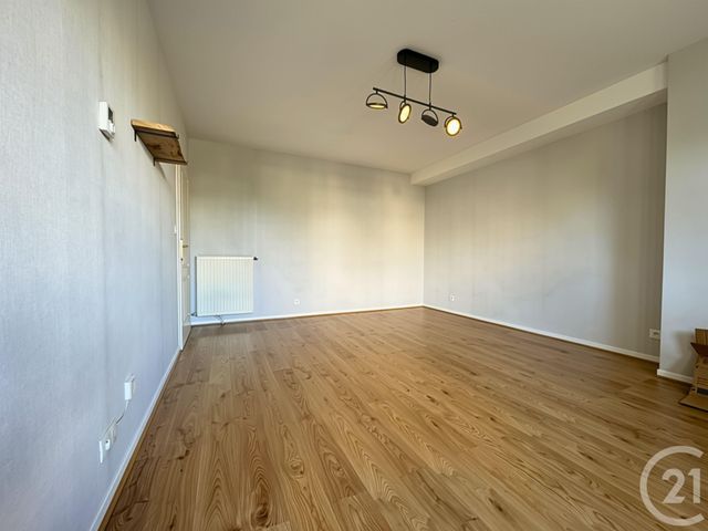 Appartement F2 &agrave; louer - 2 pi&egrave;ces - 42,90 m2 - Chartres - 28 - CENTRE