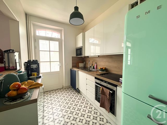 Maison &agrave; louer - 5 pi&egrave;ces - 137,60 m2 - Chartres - 28 - CENTRE