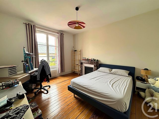 Maison &agrave; louer - 5 pi&egrave;ces - 137,60 m2 - Chartres - 28 - CENTRE