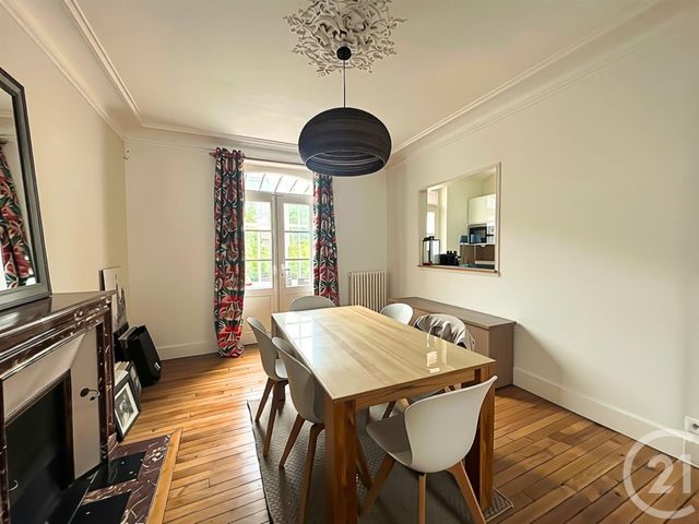 Maison &agrave; louer - 5 pi&egrave;ces - 137,60 m2 - Chartres - 28 - CENTRE