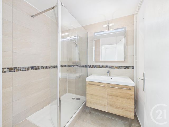 Appartement T3 &agrave; louer - 3 pi&egrave;ces - 59,86 m2 - Chartres - 28 - CENTRE