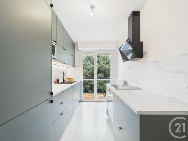Appartement F3 bis &agrave; vendre - 4 pi&egrave;ces - 77,45 m2 - Chartres - 28 - CENTRE