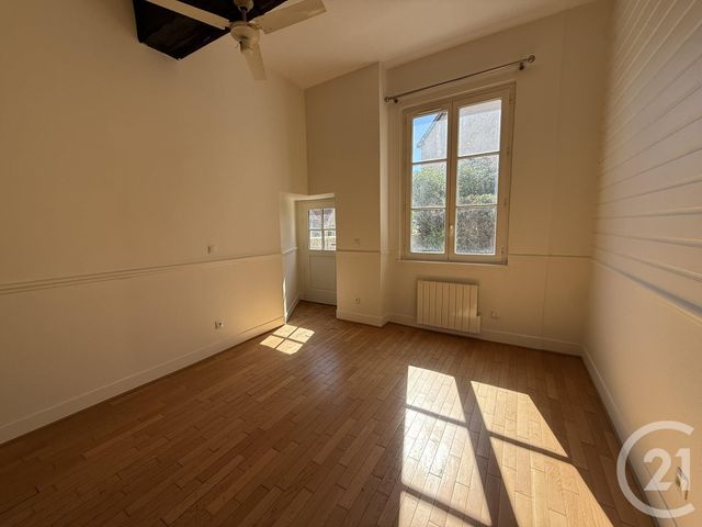 Appartement F3 &agrave; louer - 3 pi&egrave;ces - 56,92 m2 - Chartres - 28 - CENTRE