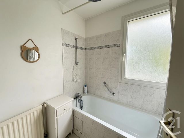 Appartement F4 &agrave; louer - 4 pi&egrave;ces - 103 m2 - Chartres - 28 - CENTRE