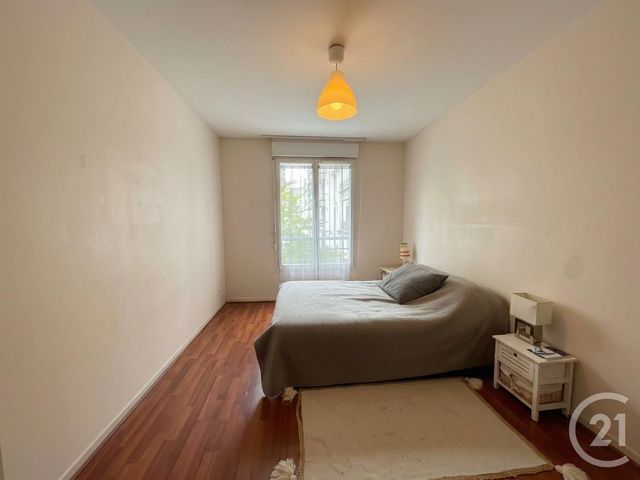 Appartement F4 &agrave; louer - 4 pi&egrave;ces - 103 m2 - Chartres - 28 - CENTRE
