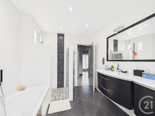 Maison &agrave; vendre - 7 pi&egrave;ces - 166,38 m2 - Chartres - 28 - CENTRE