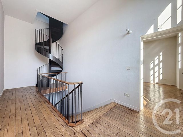 Appartement Triplex &agrave; vendre - 4 pi&egrave;ces - 103,89 m2 - Chartres - 28 - CENTRE