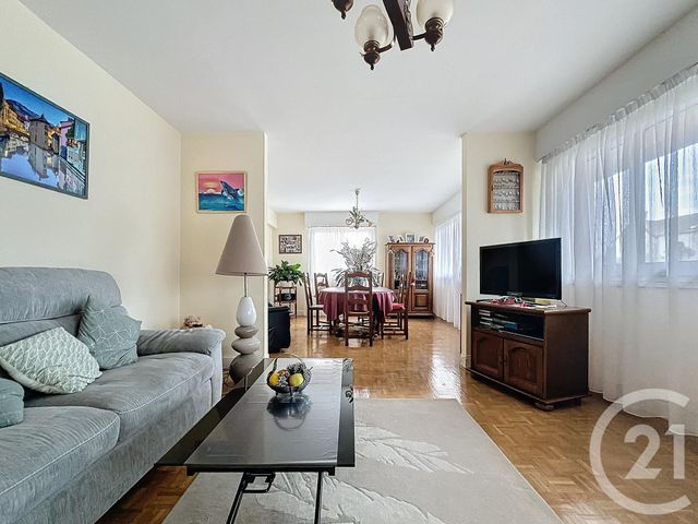 Appartement F4 à vendre - 4 pièces - 79,93 m2 - Chartres - 28 - CENTRE